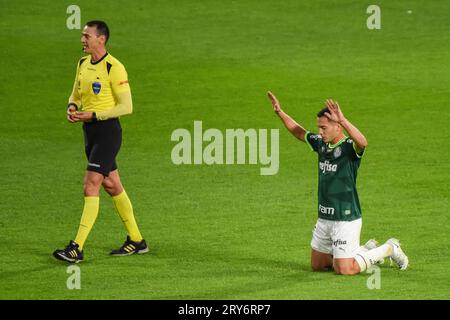 Buenos Aires, Argentinien. September 2023 28. Richard Ríos Montoya von Palmeiras spielte während des Copa Libertadores Matches, Halbfinale, Leg 1, zwischen Boca Juniors und Palmeiras am 28. September 2023 im La Bombonera Stadium in Buenos Aires, Spanien. (Foto: Santiago Joel Abdala/PRESSINPHOTO) Credit: PRESSINPHOTO SPORTS AGENCY/Alamy Live News Stockfoto