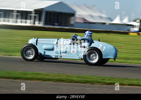 Roland Wettstein, Parnell MG K3, Goodwood Trophy, ein 20-minütiges Rennen für Grand Prix-Autos, Voiturette-Autos und historische Rennspecials, die typisch sind Stockfoto
