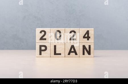 Plan 2024. Entwicklungserfolg und -Motivation 2024. Planung, Gelegenheit, Herausforderung und Geschäftsstrategie im neuen Jahr 2024. Stockfoto