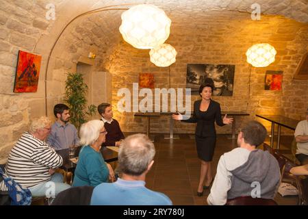 TREFFEN IN PARIS LAURENCE SAILLIET POLITISCHE KAMPAGNE Stockfoto