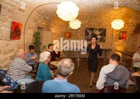 TREFFEN IN PARIS LAURENCE SAILLIET POLITISCHE KAMPAGNE Stockfoto