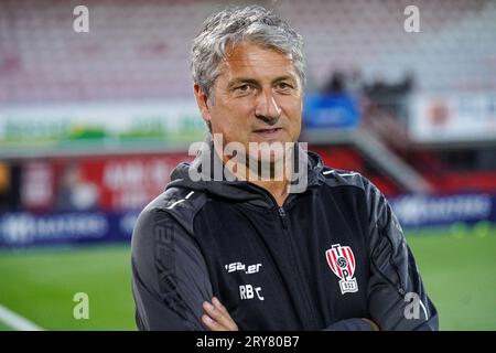 Oss, Niederlande. September 2023 29. OSS, NIEDERLANDE - SEPTEMBER 29: Cheftrainer Ruud Brood von TOP Oss während des Vorspiels während des niederländischen Keukenkampioendivisie-Spiels zwischen TOP Oss und FC Emmen am 29. SEPTEMBER 2023 im Frans Heesen Stadion in Oss, Niederlande. (Foto: Jeroen Meuwsen/Orange Pictures) Credit: Orange Pics BV/Alamy Live News Stockfoto