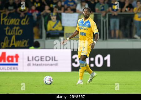 Stadio Benito Stirpe, Frosinone, Italien. September 2023 28. Serie A Football; Frosinone versus Fiorentina; Caleb Okoli of Frosinone Credit: Action Plus Sports/Alamy Live News Stockfoto