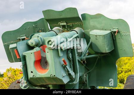 152 mm gezogener D-20-Revolver Stockfoto