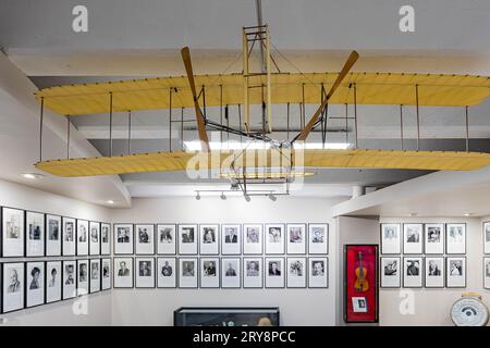 Kansas, SEP 16 2023 - Innenansicht des Luftfahrtmuseums Stockfoto