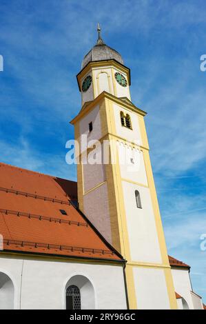 Kirchturm mit Uhren, römisch-katholische Stiftskirche St. Philipp und St. Jakob, die heutige Pfarrkirche steht unter Denkmalschutz, Bad Stockfoto