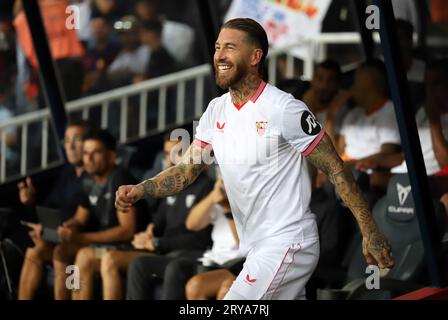 Sabadell, Barcelona, Spanien. September 2023 29. Barcelona Spanien 29.09.2023 Sergio Ramos (FC Barcelona) lächelt während der La Liga EA Sports zwischen dem FC Barcelona und Sevilla FC bei den Estadi Olimpic Lluis Companys am 29. September 2023 in Barcelona. (Bild: © Xavi Urgeles/ZUMA Press Wire) NUR REDAKTIONELLE VERWENDUNG! Nicht für kommerzielle ZWECKE! Stockfoto