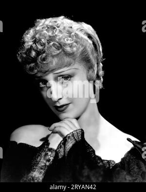 JEANETTE MACDONALD in THE MERRY WITDOW (1934) unter der Regie von ERNST LUBITSCH. Quelle: M.G.M. / Album Stockfoto