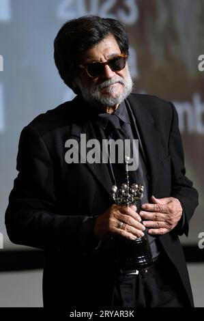 Victor Erice bei der Verleihung des Donostia Awards für sein Lebenswerk auf dem 71. Internationales Filmfestival San Sebastian/Festival Internacional de Cine de San Sebastian im Theater Victoria Eugenia. San Sebastian, *** Victor Erice erhält den Donostia Award for Lifetime Achievement auf dem San Sebastian International Film Festival 71 Internacional de Cine de San Sebastian im Victoria Eugenia San Sebastian Theater, Foto:XC.xNiehausx/xFuturexImagex erice 3906 Credit: Imago/Alamy Live News Stockfoto