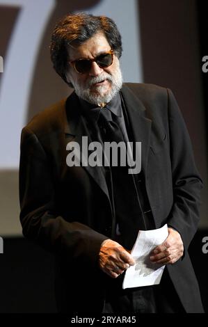 Victor Erice bei der Verleihung des Donostia Awards für sein Lebenswerk auf dem 71. Internationales Filmfestival San Sebastian/Festival Internacional de Cine de San Sebastian im Theater Victoria Eugenia. San Sebastian, *** Victor Erice erhält den Donostia Award for Lifetime Achievement auf dem San Sebastian International Film Festival 71 Internacional de Cine de San Sebastian im Victoria Eugenia San Sebastian Theater, Foto:XC.xNiehausx/xFuturexImagex erice 3905 Credit: Imago/Alamy Live News Stockfoto