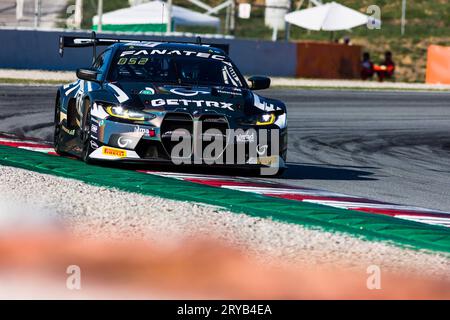 30. September 2023; Circuit of Catalunya, Barcelona, Katalonien, Spanien; 2023 Fanatec GT World Challenge Europe, Tag 2: Adam Carroll, Lewis Proctor, Timothy Whale vom WRT-Team Stockfoto