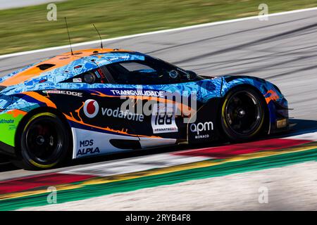 30. September 2023; Circuit of Catalunya, Barcelona, Katalonien, Spanien; 2023 Fanatec GT World Challenge Europe, Tag 2: Henrique Chaves, Louis Prette, Miguel Ramos vom Garage 59 Team Stockfoto