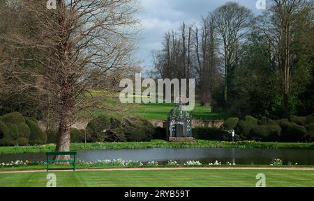 Frühlingsblick auf Melbourne Hall Gardens Stockfoto