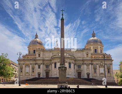 Frontalblick auf die Basilika di Santa Maria Maggiore Stockfoto