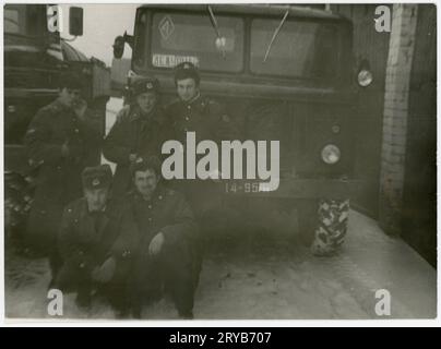 GAZ-66 Militärfahrzeug Stockfoto