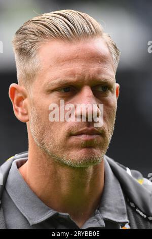 Michael Morrison von Cambridge United während des Spiels der Sky Bet League 1 zwischen Derby County und Cambridge United im Pride Park, Derby am Samstag, den 30. September 2023. (Foto: Jon Hobley | MI News) Credit: MI News & Sport /Alamy Live News Stockfoto