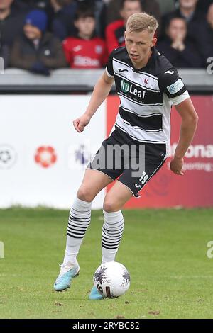 Jack Hannah aus Darlington während des dritten Qualifikationsrunden-Spiels des FA Cup zwischen Darlington und Scarborough Athletic in Blackwell Meadows, Darlington am Samstag, den 30. September 2023. (Foto: Robert Smith | MI News) Credit: MI News & Sport /Alamy Live News Stockfoto