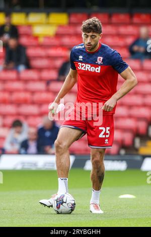 Watford, Großbritannien. September 2023 30. Matt Crooks #25 of Middlesbrough wärmt sich während des Sky Bet Championship Matches Watford vs Middlesbrough in der Vicarage Road, Watford, Großbritannien, 30. September 2023 (Foto: Arron Gent/News Images) in Watford, Großbritannien am 30. September 2023 auf. (Foto: Arron Gent/News Images/SIPA USA) Credit: SIPA USA/Alamy Live News Stockfoto