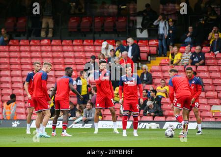 Watford, Großbritannien. September 2023 30. Middlesbrough-Spieler wärmen sich während des Sky Bet Championship Matches Watford vs Middlesbrough in der Vicarage Road, Watford, Großbritannien, am 30. September 2023 auf (Foto: Arron Gent/News Images) in Watford, Großbritannien am 30. September 2023. (Foto: Arron Gent/News Images/SIPA USA) Credit: SIPA USA/Alamy Live News Stockfoto