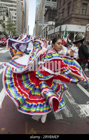 Mexikanische Unabhängigkeitsparade entlang der Madison Avenue in New York City Stockfoto