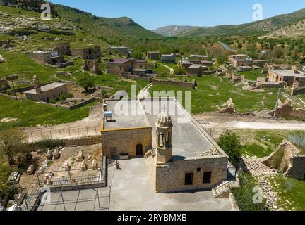 Blick über das verlassene Dorf Killit, in der Nähe der Stadt Savur, im Südosten der Türkei. Das Dorf wurde einst von dem syrisch-orthodoxen Chris bewohnt Stockfoto