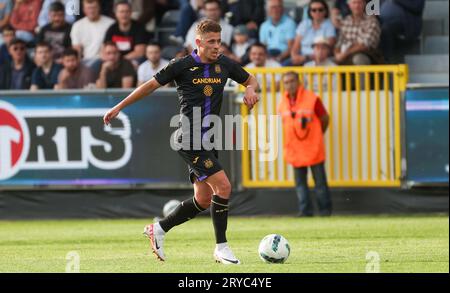 Eupen, Belgien. September 2023 30. Anderlechts Thorgan Hazard wurde am Samstag, den 30. September 2023 in Eupen, am 09/30. Tag der ersten Liga der belgischen Meisterschaft 2023-2024, in einem Fußballspiel zwischen KAS Eupen und RSC Anderlecht in Aktion gezeigt. BELGA PHOTO VIRGINIE LEFOUR Credit: Belga News Agency/Alamy Live News Stockfoto