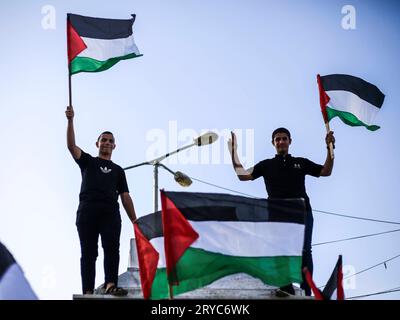 Nahost News/gaza/Stand Der Solidarität zum Jahrestag des Aufstands der Al-Aqsa-Moschee die Palästinenser nehmen am Jahrestag des Aufstands der Al-Aqsa-Moschee in Gaza-Stadt am 30. September 2023 Teil. The Gaza Strip Palestine Copyright: XMahmoudxIssax 5T0A9857 Credit: Imago/Alamy Live News Stockfoto