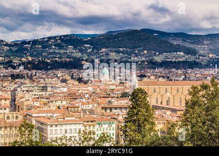 Atemberaubende Aussicht auf die Paläste und Kirchen von Florenz Stockfoto