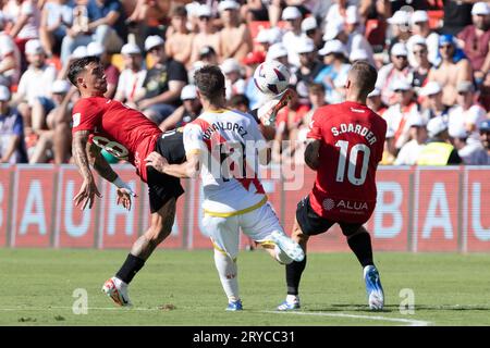 MADRID, SPANIEN - SEPTEMBER 30: Antonio Sanchez von Mallorca während des Spiels La liga 2023/24 zwischen Rayo Vallecano und Mallorca im Vallecas Stadion. Guille Martinez/AFLO/Alamy Live News Stockfoto