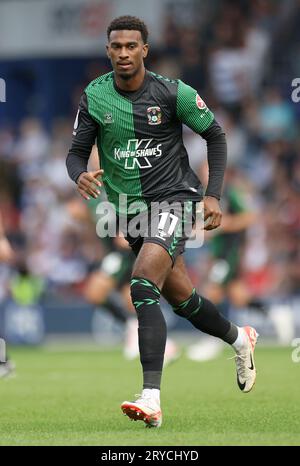 Haji Wright von Coventry City während des Sky Bet Championship Matches in der Loftus Road, London. Bilddatum: Samstag, 30. September 2023. Stockfoto