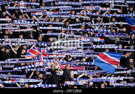 Rangers-Fans während des Cinch Premiership-Spiels im Ibrox Stadium in Glasgow. Bilddatum: Samstag, 30. September 2023. Stockfoto