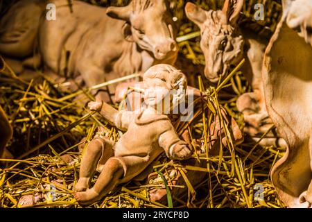 Statuen in eine Weihnachtskrippe Stockfoto