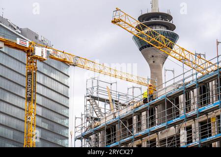 Großbaustelle, in Düsseldorf, Lorettoviertel, bau von Eigentumswohnungen, Rohbau, NRW, Deutschland Wohnungsbau *** Großbaustelle, in Düsseldorf, Lorettoviertel, Bau von Eigentumswohnungen, Rohbau, NRW, Germany Housing Construction Credit: Imago/Alamy Live News Stockfoto