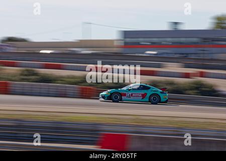 FFSA GT4 2023 auf Circuit Ledenon, Ledenon, FRANKREICH, 24/09/2023 Florent 'MrCrash' B.. Stockfoto