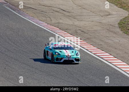 FFSA GT4 2023 auf Circuit Ledenon, Ledenon, FRANKREICH, 24/09/2023 Florent 'MrCrash' B.. Stockfoto