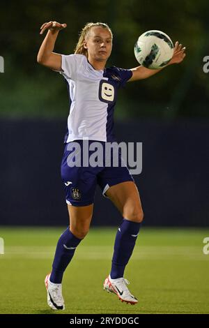 Anderlecht, Belgien. September 2023 30. Lore Jacobs (9) von Anderlecht, dargestellt während eines Fußballspiels zwischen RSC Anderlecht und Club Brugge YLA am 5. Spieltag der Saison 2023 - 2024 der belgischen Lotto Womens Super League, am Samstag, den 30. September 2023 in Anderlecht, Belgien. Quelle: Sportpix/Alamy Live News Stockfoto