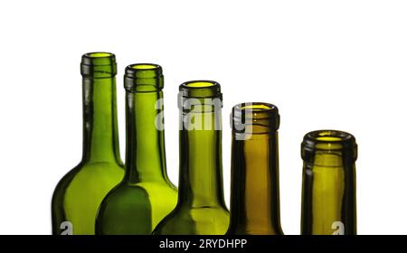 Leere grünes Glas Wein Flaschen isoliert auf weißem Stockfoto