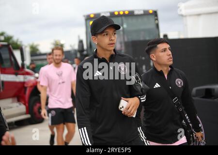 Facundo Farias und Tomas Aviles, die am 30. September 2023 im DRV PNK Stadium in Fort Lauderdale, Florida, zum Inter Miami CF gegen New York City FC, MLS ankommen. Stockfoto