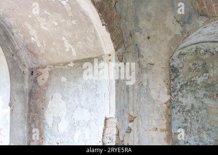 Innenraum eines verlassenen Gebäudes Stockfoto
