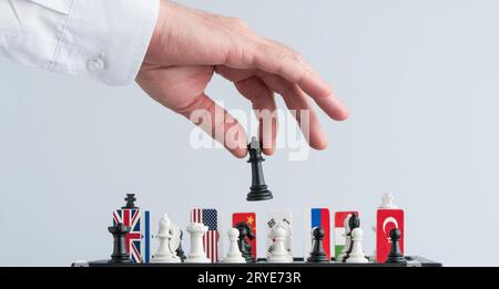 Schachbrett mit Länderflaggen Stockfoto