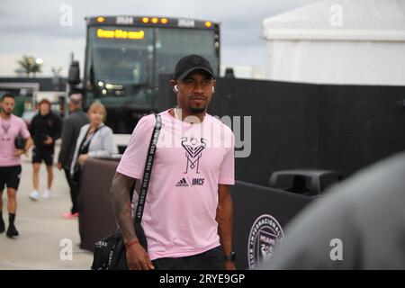 Mittelfeldspieler Dixon Arroyo trifft am 30. September 2023 im DRV PNK Stadium in Fort Lauderdale, Florida, gegen New York City FC, MLS ein. Stockfoto