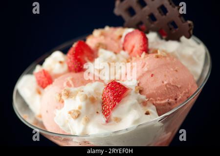 Eis in einer Vase Stockfoto