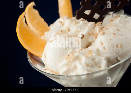 Eis in einer Vase Stockfoto