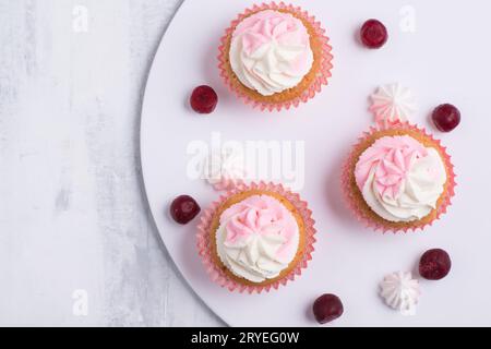 Süßigkeiten auf weißem Hintergrund Stockfoto