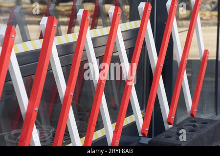 Barriere auf der Straße oder Straßensperre Stockfoto