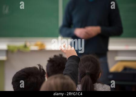 Kinder in der unteren Schulstufe Stockfoto