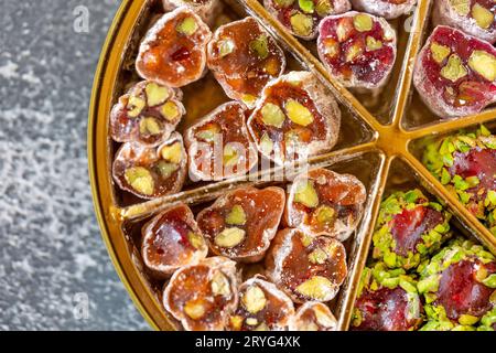 Köstliche Auswahl an türkischen Köstlichkeiten, Nahaufnahme von oben Stockfoto