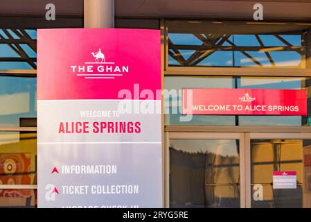 Der Bahnhof Alice Springs (Mparntwe) ist Teil der Strecke, die Australien von Darwin im Northern Territory nach Adelaide in South Australia durchquert Stockfoto