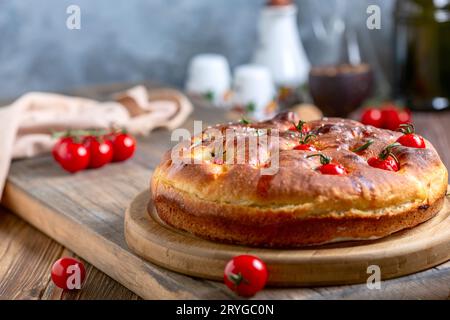 Frisch gebackene italienische Focaccia. Stockfoto