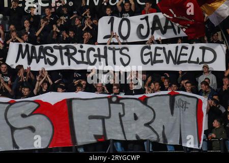 Maastricht, Niederlande. September 2023 29. Fans des MVV Maastricht während des niederländischen Keuken Kampioen Divisie-Spiels zwischen MVV und ADO den Haag am 29. September 2023 in Maastricht, Niederlande Credit: dpa/Alamy Live News Stockfoto